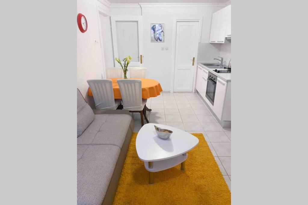 Cozy Apartment Marin In Split Exterior photo
